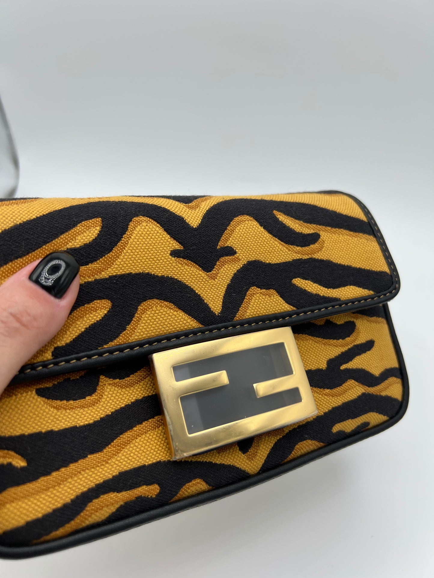 Fendi Baguette