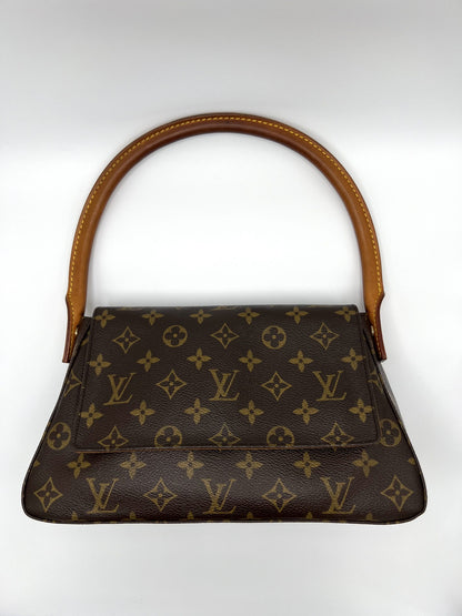 Looping Louis Vuitton