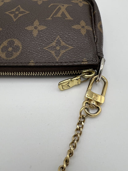 Mini pochette accessoire Louis Vuitton