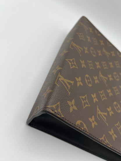 Trousse Toilette Louis Vuitton